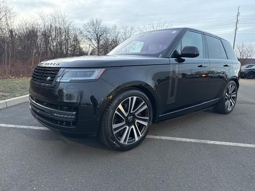 2023 Land Rover Range Rover P530 SE