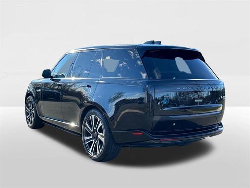 2023 Land Rover Range Rover P530 SE