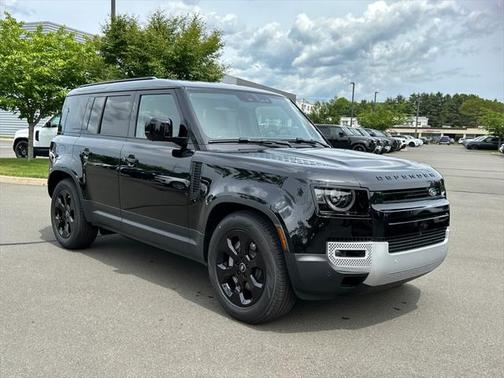 2025 Land Rover Defender 110 P300