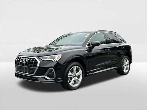 2023 Audi Q3 45 S line Premium Plus