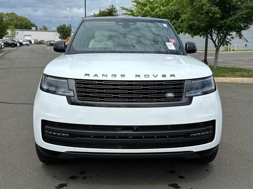 2025 Land Rover Range Rover P400 SE