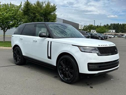 2025 Land Rover Range Rover P400 SE