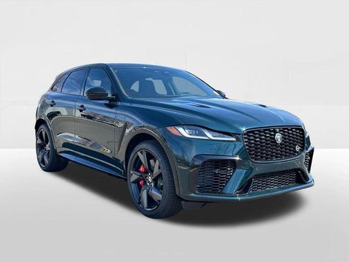 British Racing Green SV Bespoke Ultra Met Gloss 2026 Jaguar F-PACE SVR P550 AWD Automatic