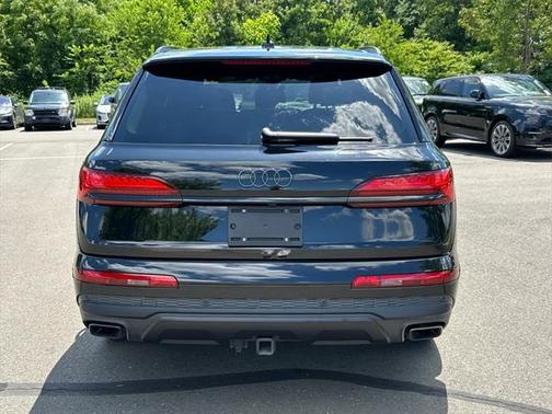 2025 Audi Q7 55 Prestige