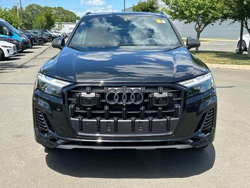 2025 Audi Q7 55 Prestige