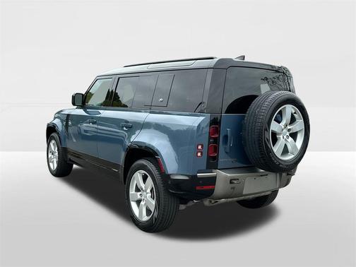 2023 Land Rover Defender 110 X-Dynamic SE