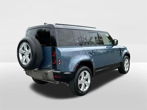 2023 Land Rover Defender 110 X-Dynamic SE