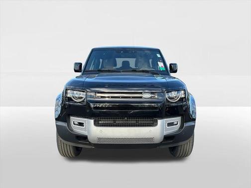 2025 Land Rover Defender 90 P300 S