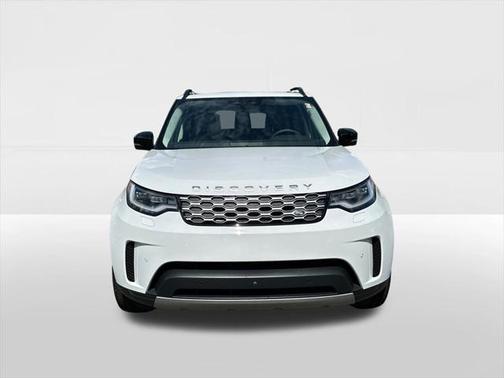 2024 Land Rover Discovery P300 S
