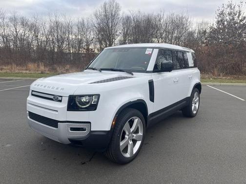 2024 Land Rover Defender 110 P500 SE
