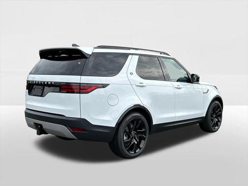 2025 Land Rover Discovery P300 S