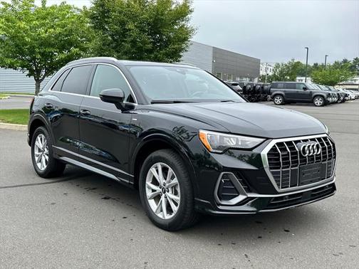 2022 Audi Q3 45 S line Premium
