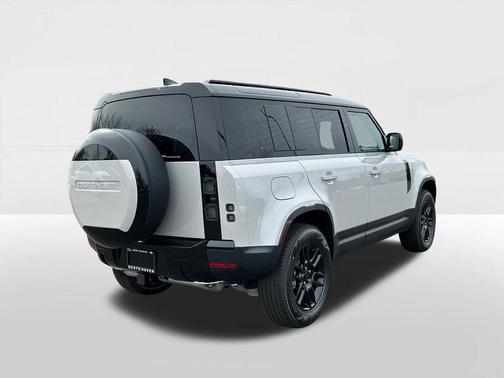 2026 Land Rover Defender P300 S