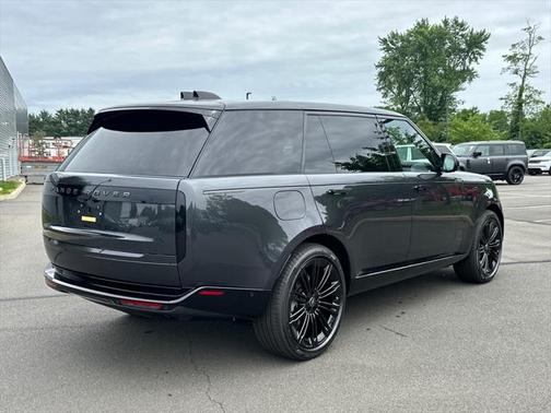 2025 Land Rover Range Rover P400 SE 7 Seat