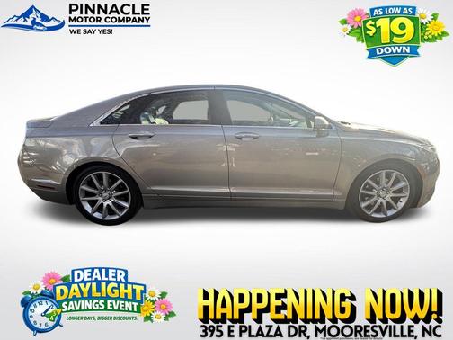 2016 Lincoln MKZ Base