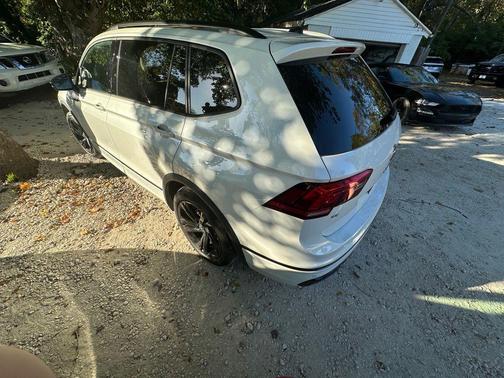 2023 Volkswagen Tiguan 2.0T SE R-Line Black 4MOTION