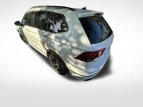 2023 Volkswagen Tiguan 2.0T SE R-Line Black 4MOTION