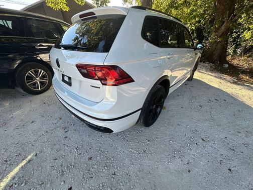 2023 Volkswagen Tiguan 2.0T SE R-Line Black 4MOTION