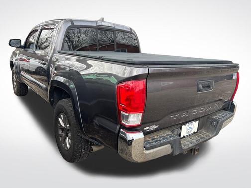 2017 Toyota Tacoma SR5