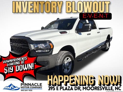 2023 RAM 2500 Tradesman Crew Cab 4x4 8' Box