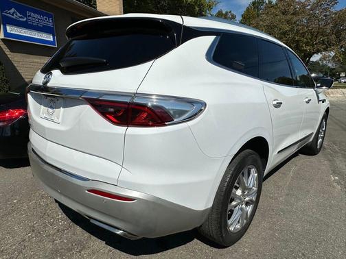 2022 Buick Enclave FWD Premium