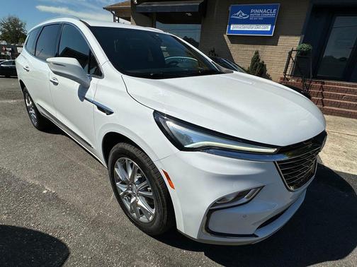 2022 Buick Enclave FWD Premium