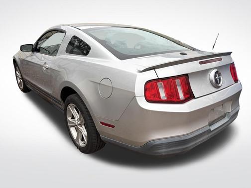 2010 Ford Mustang Premium