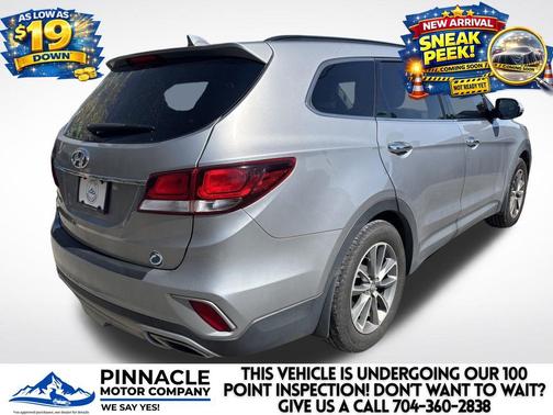 2017 Hyundai SANTA FE SE