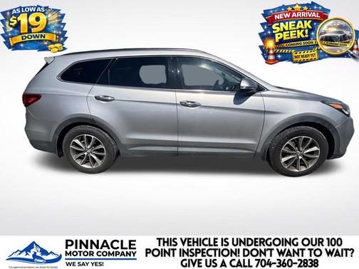 2017 Hyundai SANTA FE SE