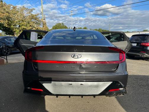 2022 Hyundai SONATA SEL