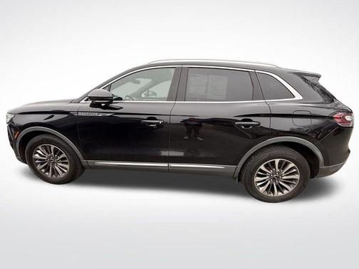 2020 Lincoln Nautilus Standard