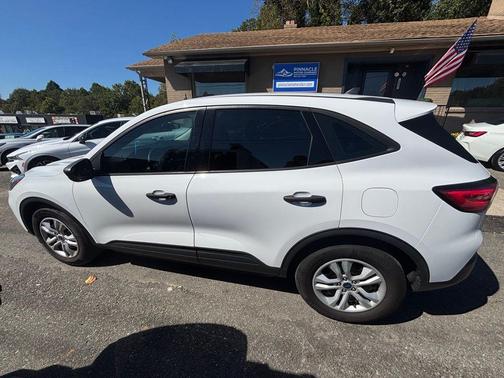 2022 Ford Escape S
