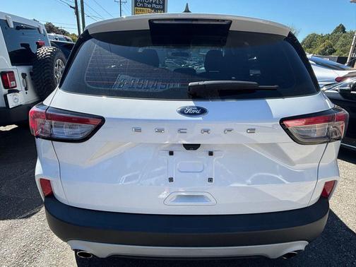 2022 Ford Escape S