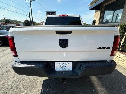 2022 RAM 1500 Classic Warlock Crew Cab 4x4 5'7' Box
