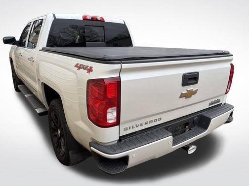 2017 Chevrolet Silverado 1500 High Country