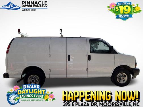 2023 GMC Savana 2500 Work Van