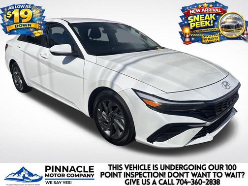 2024 Hyundai ELANTRA SEL
