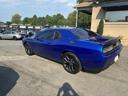 2021 Dodge Challenger SXT