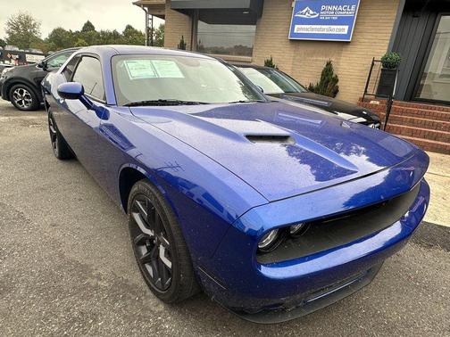 2021 Dodge Challenger SXT
