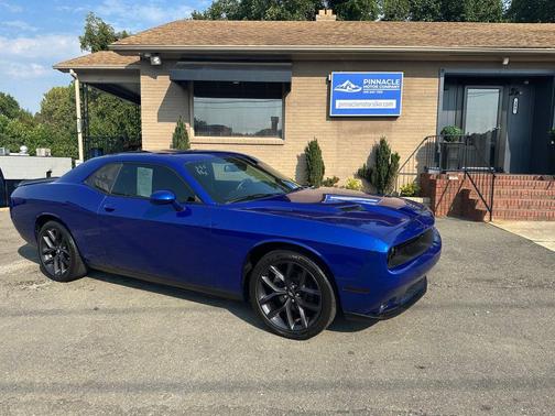2021 Dodge Challenger SXT