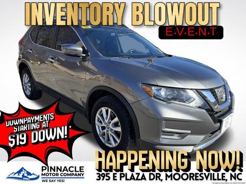 2017 Nissan Rogue SV