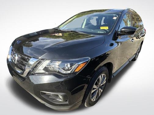 2020 Nissan Pathfinder SV