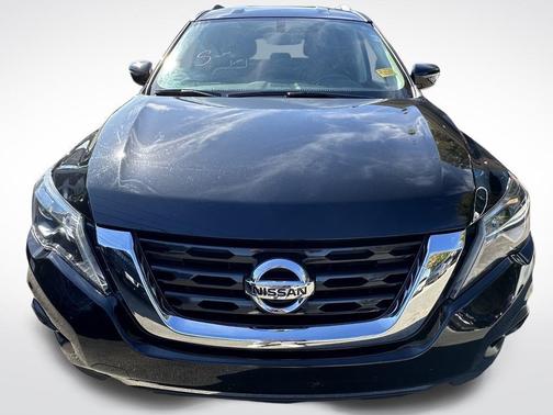 2020 Nissan Pathfinder SV