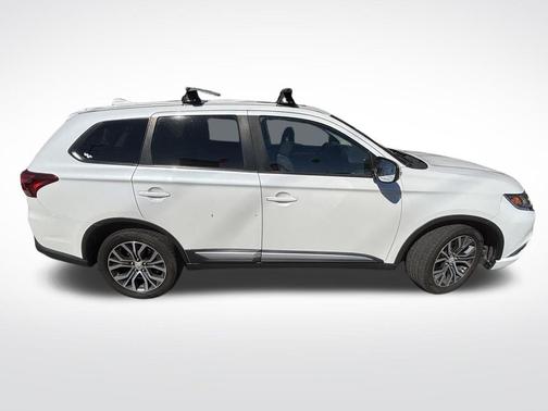2017 Mitsubishi Outlander SE