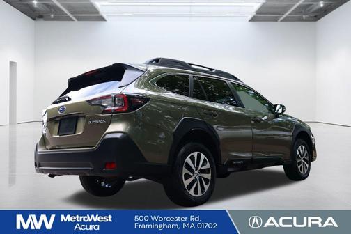 Autumn Green Metallic 2024 Subaru Outback Premium