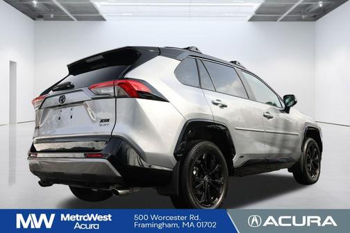 2025 Toyota RAV4 Hybrid SE