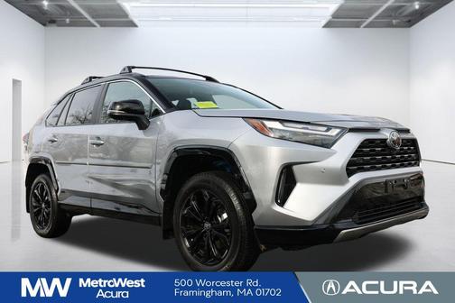 2025 Toyota RAV4 Hybrid SE