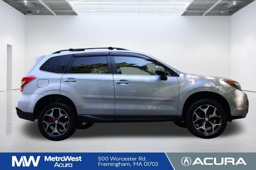 Ice Silver Metallic 2016 Subaru Forester 2.0XT Premium