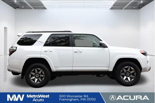 2024 Toyota 4Runner TRD Off Road