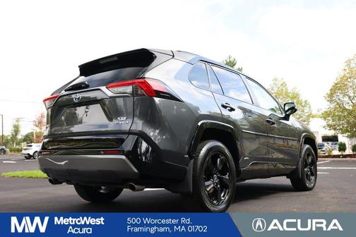 2021 Toyota RAV4 Hybrid SE